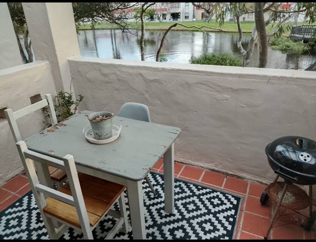 1 bed property to rent in GREENWAYS